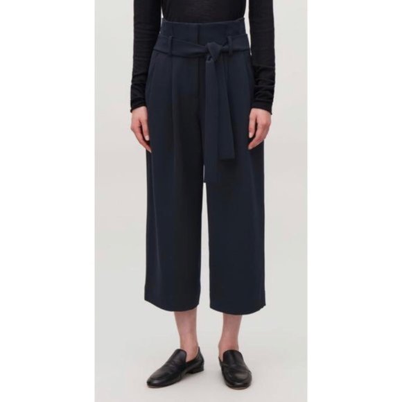 COS Pants - COS High Waist Paperbag Wide Leg Navy Pants Size 2